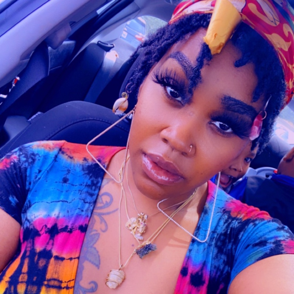 Meet your Posher, Knavia